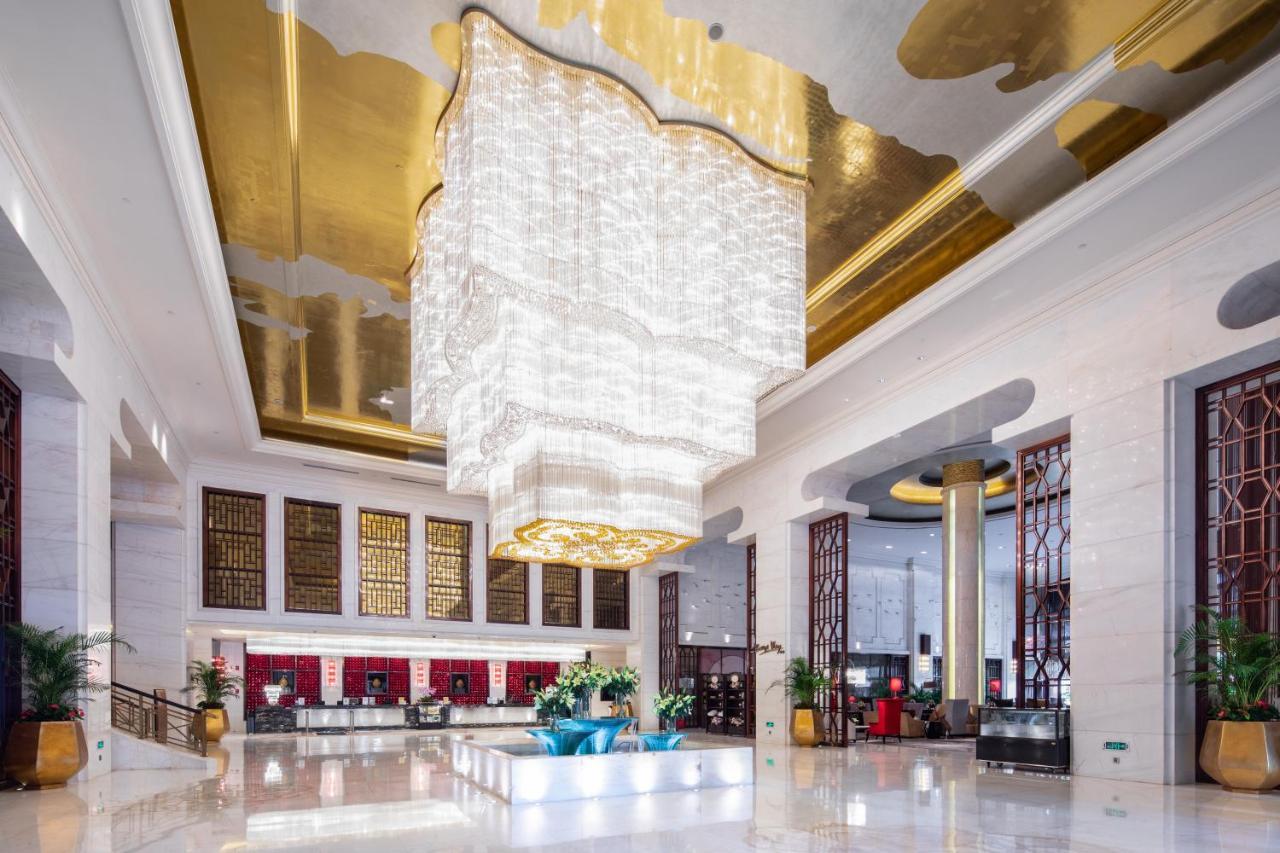 Wyndham Grand Plaza Royale Colorful Yunnan Hotel Kunming Eksteriør billede